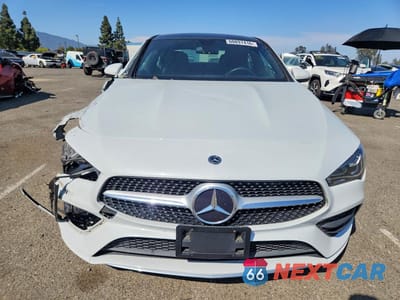 Piąte zdjęcie samochodu w środku: 2021 MERCEDES-BENZ CLA 250 VIN:W1K5J4GB1MN181044 - miniatura