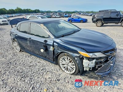 Czwarte zdjęcie samochodu z boku: 2019 TOYOTA CAMRY HYBRID XLE VIN:4T1B21HK9KU511826 - miniatura