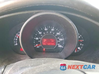 Zdjęcie 9 z 12 samochodu: 2018 KIA SOUL + VIN:KNDJP3A51J7893395 - miniatura