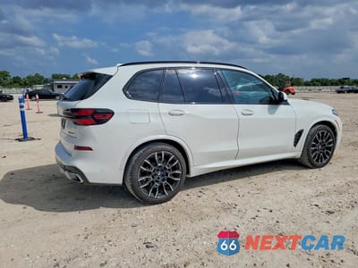 Trzecie zdjęcie samochodu z tyłu: 2025 BMW X5 XDRIVE50E VIN:5UX43EU00S9Z20658 - miniatura
