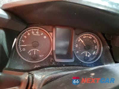 Zdjęcie 9 z 12 samochodu: 2018 TOYOTA TACOMA TRD SPORT VIN:3TMCZ5AN0JM160954 - miniatura