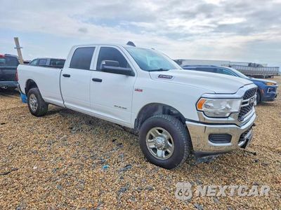 Czwarte zdjęcie samochodu z boku: 2022 RAM 2500 ST VIN:3C6UR5HJ9NG139362 - miniatura