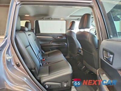 Zdjęcie 11 z 13 samochodu: 2019 TOYOTA HIGHLANDER XLE VIN:5TDJZRFH7KS630044 - miniatura