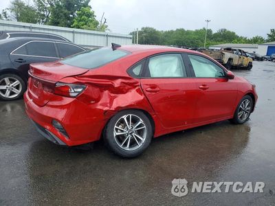 Piąte zdjęcie samochodu w środku: 2023 KIA FORTE LXS VIN:3KPF24AD2PE516973 - miniatura