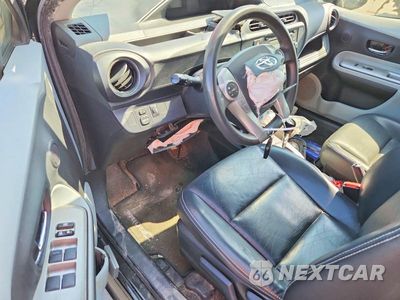 Zdjęcie 8 z 13 samochodu: 2012 TOYOTA PRIUS C FOUR VIN:JTDKDTB3XC1513180 - miniatura