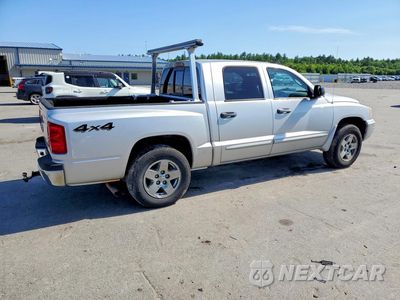 Trzecie zdjęcie samochodu z tyłu: 2005 DODGE DAKOTA QUAD LARAMIE VIN:1D7HW58N85S200317 - miniatura