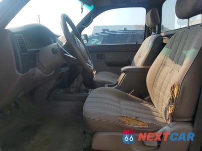 Zdjęcie 7 z 12 samochodu: 1995 TOYOTA TACOMA VIN:4TAUN61CXSZ043141 - miniatura
