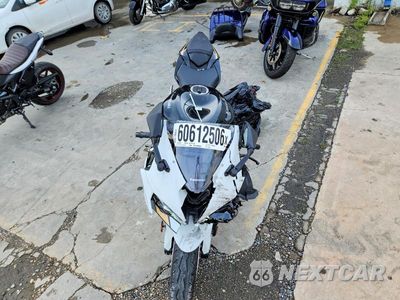 Piąte zdjęcie samochodu w środku: 2026 KAWASAKI ZX636 K VIN:JKBZXJJ15TA038196 - miniatura