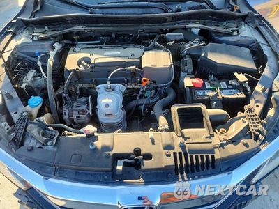 Zdjęcie 11 z 13 samochodu: 2016 HONDA ACCORD VIN:1HGCR2F84GA173490 - miniatura