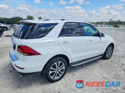 Trzecie zdjęcie samochodu z tyłu: 2018 MERCEDES-BENZ GLE 350 VIN:4JGDA5JB7JB057907 - miniatura