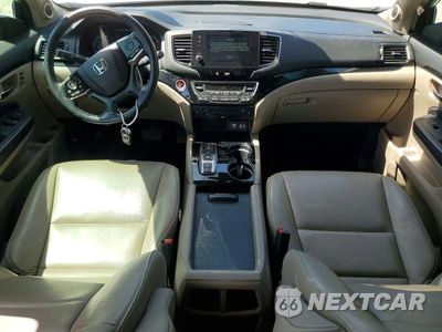 Zdjęcie 8 z 13 samochodu: 2020 HONDA PILOT TOURING VIN:5FNYF5H92LB026042 - miniatura