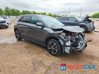 Czwarte zdjęcie samochodu z boku: 2026 KIA NIRO LX VIN:KNDCP3LE3T5346911 - miniatura