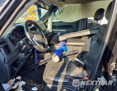 Zdjęcie 7 z 13 samochodu: 2012 JEEP LIBERTY JET VIN:1C4PJMFK9CW102877 - miniatura