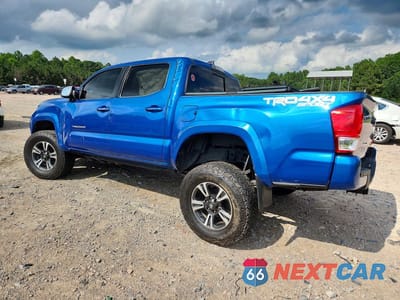 Drugie zdjęcie samochodu z przodu: 2018 TOYOTA TACOMA TRD SPORT VIN:3TMCZ5ANXJM151923 - miniatura