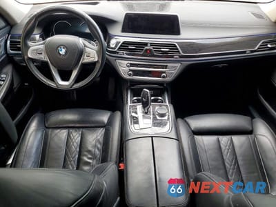Zdjęcie 8 z 12 samochodu: 2016 BMW 750 XI VIN:WBA7F2C53GG415098 - miniatura