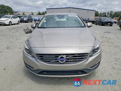 Piąte zdjęcie samochodu w środku: 2016 VOLVO V60 T5 PLATINUM VIN:YV140MEM1G1306255 - miniatura