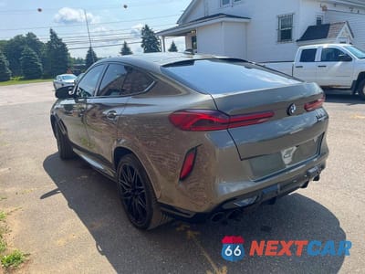 Drugie zdjęcie samochodu z przodu: 2022 BMW X6 M VIN:5YMCY0C03N9J76956 - miniatura