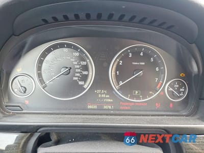 Zdjęcie 9 z 12 samochodu: 2013 BMW 528 XI VIN:WBAXH5C56DDW14574 - miniatura