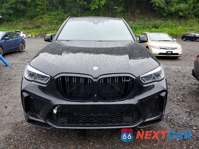 Piąte zdjęcie samochodu w środku: 2021 BMW X5 M VIN:5YMJU0C03M9F45965 - miniatura