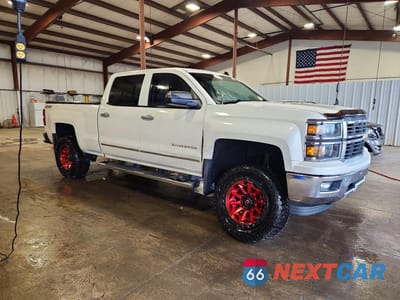 Czwarte zdjęcie samochodu z boku: 2014 CHEVROLET SILVERADO K1500 LTZ VIN:3GCUKSEC9EG525801 - miniatura