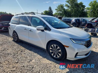 Czwarte zdjęcie samochodu z boku: 2021 HONDA ODYSSEY EXL VIN:5FNRL6H72MB044768 - miniatura