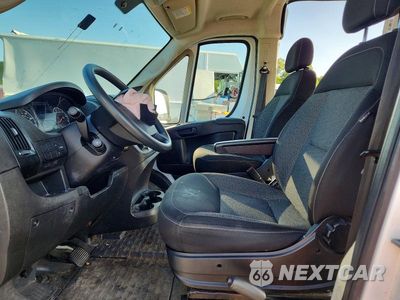 Zdjęcie 7 z 12 samochodu: 2021 RAM PROMASTER 2500 2500 HIGH VIN:3C6ERVDG0ME502804 - miniatura
