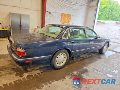 Trzecie zdjęcie samochodu z tyłu: 1998 JAGUAR VANDENPLAS VIN:SAJKN6246WC853007 - miniatura