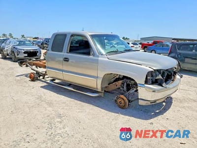 Czwarte zdjęcie samochodu z boku: 2001 GMC NEW SIERRA K1500 VIN:2GTEK19T111401615 - miniatura