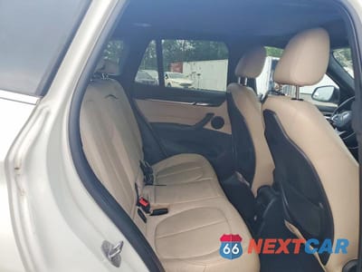 Zdjęcie 11 z 13 samochodu: 2016 BMW X1 XDRIVE28I VIN:WBXHT3Z32G4A48942 - miniatura