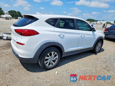 Trzecie zdjęcie samochodu z tyłu: 2019 HYUNDAI TUCSON SE VIN:KM8J23A4XKU901160 - miniatura