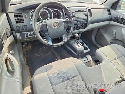 Zdjęcie 8 z 12 samochodu: 2012 TOYOTA TACOMA BASE VIN:5TFNX4CN1CX015537 - miniatura
