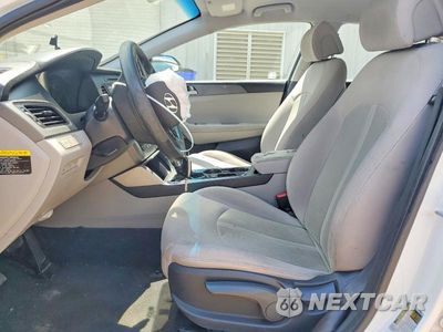 Zdjęcie 7 z 12 samochodu: 2016 HYUNDAI SONATA SE VIN:5NPE24AF7GH401939 - miniatura