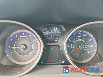 Zdjęcie 9 z 12 samochodu: 2013 HYUNDAI ELANTRA LIMITED VIN:KMHDH4AE7DU635352 - miniatura