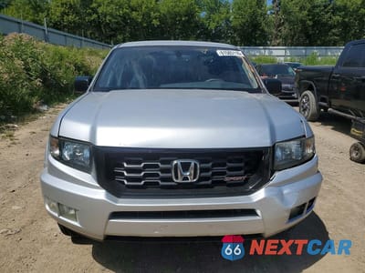 Piąte zdjęcie samochodu w środku: 2013 HONDA RIDGELINE SPORT VIN:5FPYK1F78DB011124 - miniatura
