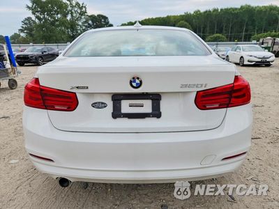 Zdjęcie 6 z 12 samochodu: 2018 BMW 320 XI VIN:WBA8E5G52JNV02643 - miniatura