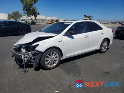 2013 TOYOTA CAMRY HYBRID XLE 4T1BD1FKXDU077612 - główne zdjęcie licytacji z USA - miniatura