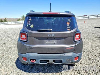 Zdjęcie 6 z 13 samochodu: 2016 JEEP RENEGADE TRAILHAWK VIN:ZACCJBCT8GPE10867 - miniatura