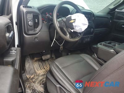Zdjęcie 8 z 12 samochodu: 2023 CHEVROLET SILVERADO C1500 VIN:3GCNAAEK7PG337502 - miniatura