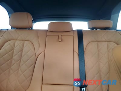 Zdjęcie 10 z 14 samochodu: 2025 BMW X5 M60I VIN:5UX33EU01S9Y53810 - miniatura