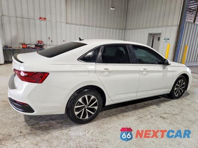 Trzecie zdjęcie samochodu z tyłu: 2024 VOLKSWAGEN JETTA S VIN:3VW5M7BU8RM095840 - miniatura