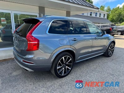 Czwarte zdjęcie samochodu z boku: 2020 VOLVO XC90 T6 MOMENTUM VIN:YV4A22PK4L1579426 - miniatura