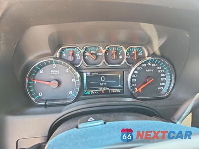 Zdjęcie 9 z 14 samochodu: 2016 CHEVROLET SUBURBAN C1500 LT VIN:1GNSCHKC3GR143530 - miniatura