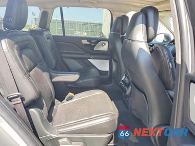 Zdjęcie 11 z 14 samochodu: 2020 LINCOLN AVIATOR RESERVE VIN:5LM5J7XC9LGL21129 - miniatura
