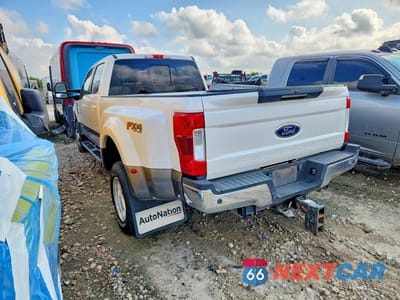 Drugie zdjęcie samochodu z przodu: 2019 FORD F350 LARIAT VIN:1FT8W3DT9KEG16003 - miniatura