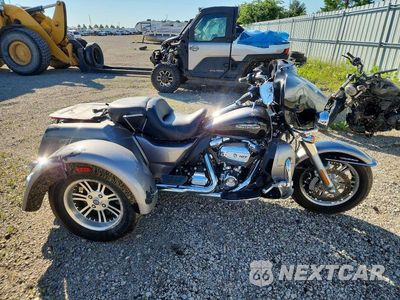 2017 HARLEY-DAVIDSON FLHTCUTG TRI GLIDE ULTRA 1HD1MAD14HB856286 - główne zdjęcie licytacji z USA - miniatura