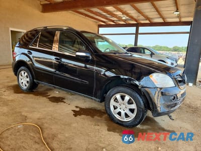 Czwarte zdjęcie samochodu z boku: 2007 MERCEDES-BENZ ML 350 VIN:4JGBB86E67A154992 - miniatura