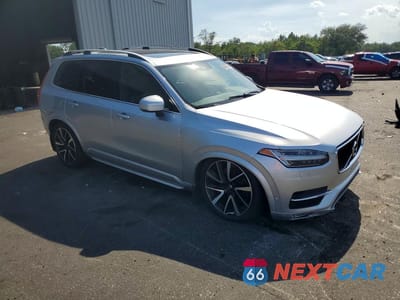 Czwarte zdjęcie samochodu z boku: 2018 VOLVO XC90 T6 VIN:YV4A22PK9J1351547 - miniatura