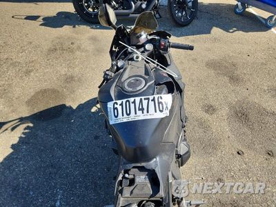 Zdjęcie 6 z 9 samochodu: 2021 HONDA CBR1000 RR VIN:JH2SC7718MK400025 - miniatura