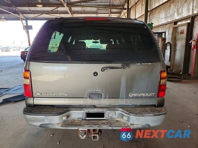 Zdjęcie 6 z 13 samochodu: 2001 CHEVROLET SUBURBAN K1500 VIN:3GNFK16T81G196608 - miniatura