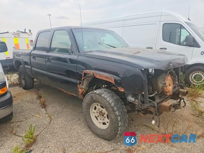 Czwarte zdjęcie samochodu z boku: 2007 CHEVROLET SILVERADO K2500 HEAVY DUTY VIN:1GCHK23U17F200951 - miniatura